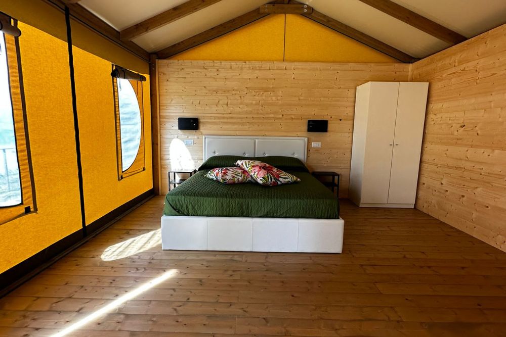 Tenda Oliva e Tenda Simba.jpg